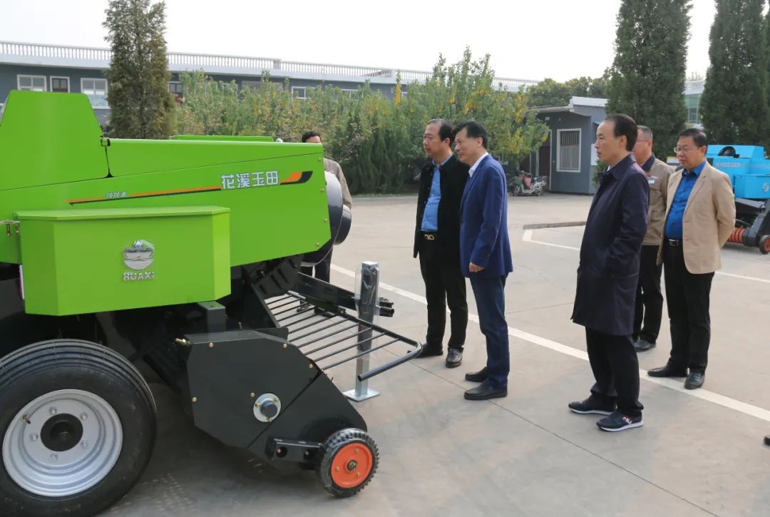 省農(nóng)業(yè)機械技術(shù)中心主任、黨委書記凌中南一行蒞臨花溪科技調(diào)研
